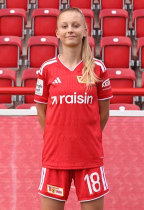 Leona Seifert ; 1.FC Union Berlin FCU Fußball 1.BL Bundesliga Frauen Damen Porträttermin Saison 2026 2027 Headshot, Porträt, Portrait, Vorstellung, Präsentation, Pressetermin, GER 04.08.2026 *** Leona Seifert 1 FC Union Berlin FCU Soccer 1 BL Bundesliga Women s League Portrait Session Season 2026–2027 Headshot, Portrait, Introduction, Presentation, Press Event, GER 04 08 2026