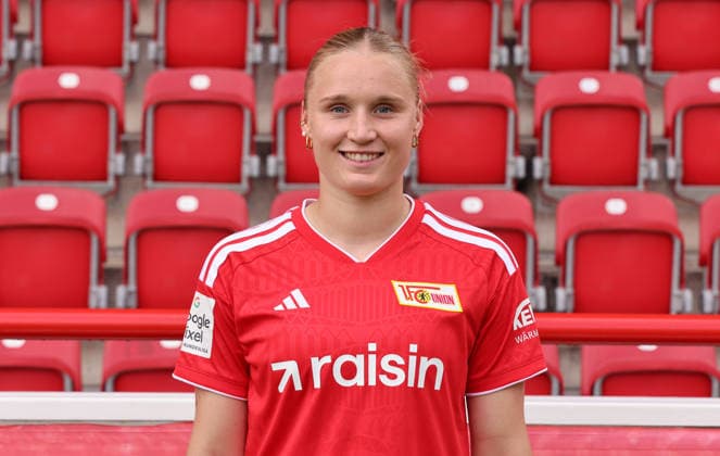 Jella Veit ; 1.FC Union Berlin FCU Fußball 1.BL Bundesliga Frauen Damen Porträttermin Saison 2026 2027 Headshot, Porträt, Portrait, Vorstellung, Präsentation, Pressetermin, GER 04.08.2026 *** Jella Veit 1 FC Union Berlin FCU Soccer 1 BL Bundesliga Women s League Portrait Session Season 2026–2027 Headshot, Portrait, Introduction, Presentation, Press Event, GER 04 08 2026