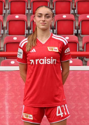 Lia Kamber ; 1.FC Union Berlin FCU Fußball 1.BL Bundesliga Frauen Damen Porträttermin Saison 2026 2027 Headshot, Porträt, Portrait, Vorstellung, Präsentation, Pressetermin, GER 04.08.2026 *** Lia Kamber 1 FC Union Berlin FCU Soccer 1 BL Women s Bundesliga Women s Team Photo Shoot 2026–2027 Season Headshot, Portrait, Introduction, Presentation, Press Event, GER 04 08 2026