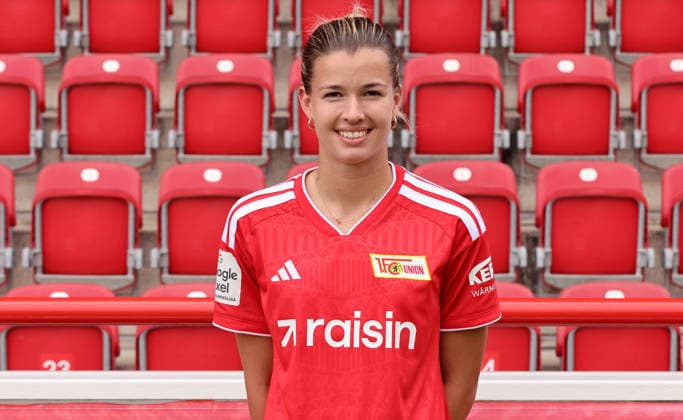 Nele Bauereisen ; 1.FC Union Berlin FCU Fußball 1.BL Bundesliga Frauen Damen Porträttermin Saison 2026 2027 Headshot, Porträt, Portrait, Vorstellung, Präsentation, Pressetermin, GER 04.08.2026 *** Nele Bauereisen 1 FC Union Berlin FCU Soccer 1 BL Bundesliga Women s League Portrait Session 2026–2027 Season Headshot, Portrait, Introduction, Presentation, Press Event, GER 04 08 2026