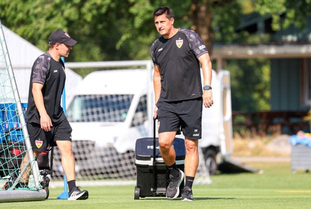 04.08.2026, Deutschland, Grassau, Fußball Bundesliga, Saison 2026 2027, Trainingslager VfB Stuttgart, Manuel Roth *** August 4, 2026, Germany, Grassau, Bundesliga, 2026–2027 Season, VfB Stuttgart Training Camp, Manuel Roth