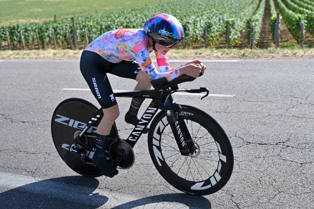 04.08.2026 --- Lacets de Marsannay, Frankreich --- Radsport --- Tour De France Femmes --- 4. Etappe Einzelzeitfahren von Gevrey-Chambertin nach Dijon --- --- Antonia Niedermaier (Canyon SRAM) Tour De France Femmes stage 4 *** August 4, 2026, Lacets de Marsannay, France, Cycling, Tour de France Femmes, Stage 4, Individual Time Trial from Gevrey-Chambertin to Dijon, Antonia Niedermaier, Canyon SRAM, Tour de France Femmes, Stage 4