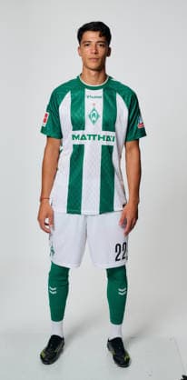 1.BL, Porträttermin 2026 2027 Julian Malatini; SV Werder Bremen; Bremen Bremen Deutschland *** 1 BL, Photo Shoot 2026 2027 Julian Malatini SV Werder Bremen Bremen Bremen Germany Copyright: xWerderxBremenxviaxNordphotox