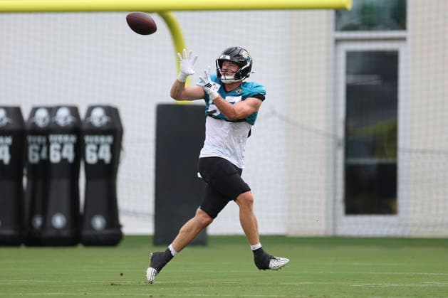 JACKSONVILLE, FL - AUGUST 04: Jacksonville Jaguars tight end Nate Boerkircher (87) catches a pass during training camp on August 4, 2026 at the Miller Electric Center in Jacksonville, Fl. (Photo by David Rosenblum Icon Sportswire) NFL, American Football Herren, USA AUG 04 Jaguars Training Camp EDITORIAL USE ONLY Icon260804229785
