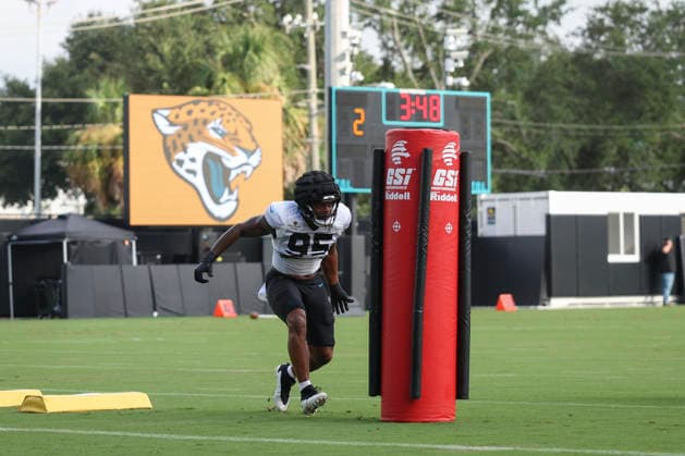JACKSONVILLE, FL - AUGUST 04: Jacksonville Jaguars defensive end B.J. Green II (95) works on a drill during training camp on August 4, 2026 at the Miller Electric Center in Jacksonville, Fl. (Photo by David Rosenblum Icon Sportswire) NFL, American Football Herren, USA AUG 04 Jaguars Training Camp EDITORIAL USE ONLY Icon260804229803