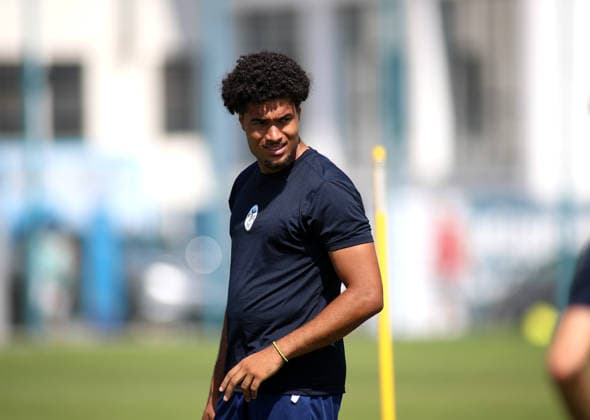 Fussball, Herren, Regionalliga Bayern, Saison 2026 2027, TSV 1860 München, Training Arian Ortivero Calderon (TSV 1860 München) mit Blick nach links, stehend *** Soccer, Men s, Bavarian Regional League, 2026–2027 Season, TSV 1860 Munich, Arian Ortivero Calderon training with TSV 1860 Munich, looking to the left, standing