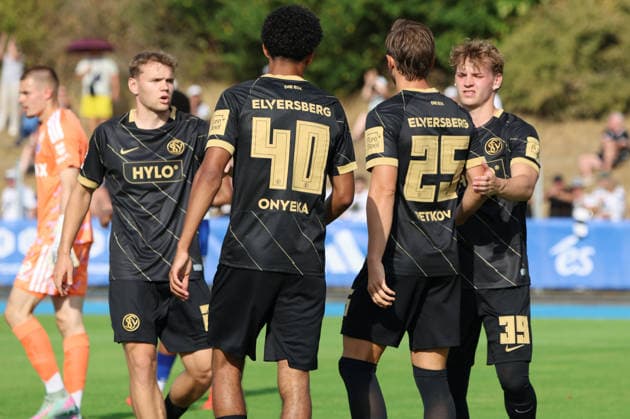 04.08.2026, Fussball, Herren, Testspiel, Saison 2026 2027, Racing Straßburg - SV 07 Elversberg, Torjubel zum 0:1, Torschütze: Francis Onyeka (SV 07 Elversberg) Haguenau Parc des Sports de Haguenau Grand Est Frankreich (FRA) *** August 4, 2026, Soccer, Men s, Friendly Match, 2026–2027 Season, Racing Strasbourg vs. SV 07 Elversberg, Goal celebration after the 0–1, Goal scorer: Francis Onyeka, SV 07 Elversberg, Haguenau, Parc des Sports de Haguenau, Grand Est, France, FRA Copyright: xSebastianxBachx