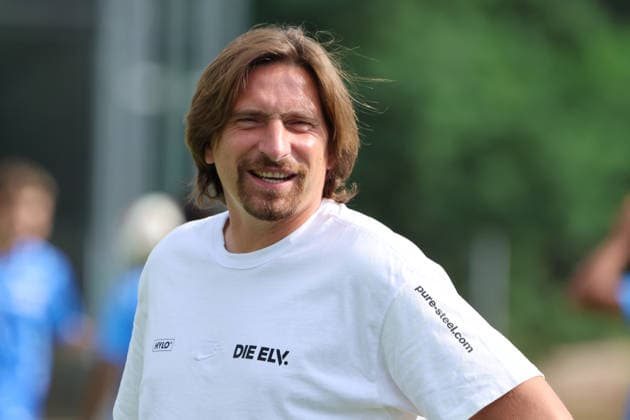 04.08.2026, Fussball, Herren, Testspiel, Saison 2026 2027, Racing Straßburg - SV 07 Elversberg, Trainer Vincent Wagner (SV 07 Elversberg) Haguenau Parc des Sports de Haguenau Grand Est Frankreich (FRA) *** August 4, 2026, Soccer, Men s, Friendly Match, 2026–2027 Season, Racing Strasbourg vs. SV 07 Elversberg, Coach Vincent Wagner, SV 07 Elversberg, Haguenau, Parc des Sports de Haguenau, Grand Est, France, FRA Copyright: xSebastianxBachx
