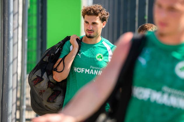 04.08.2026 - Fussball - 2. Bundesliga - Saison 2026 2027 - SpVgg Greuther Fürth Fuerth ( Kleeblatt ) - Training - - xwoxzix - Maxim Dal (5, SpVgg Greuther Fürth ) *** August 4, 2026 Soccer 2. Bundesliga 2026–2027 Season SpVgg Greuther Fürth Fürth Kleeblatt Training xwoxzix Maxim Dal 5, SpVgg Greuther Fürth