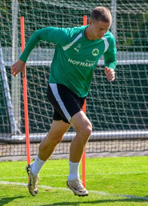 04.08.2026 - Fussball - 2. Bundesliga - Saison 2026 2027 - SpVgg Greuther Fürth Fuerth ( Kleeblatt ) - Training - - xwoxzix - Brynjar Ingi Bjarnason (25, SpVgg Greuther Fürth ) *** August 4, 2026 Soccer 2. Bundesliga 2026–2027 Season SpVgg Greuther Fürth Fürth Kleeblatt Training xwoxzix Brynjar Ingi Bjarnason, 25, SpVgg Greuther Fürth