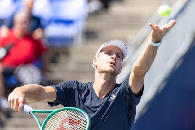 August 4, 2026, Montreal, Quebec, Canada: HUBERT HURKACS from Poland serving in match against Marcos Giron from USA in first round at Canadian Open at IGA stadium in Montreal, Quebec, Canada on 2026-08-04 Montreal Canada - ZUMAl189 20260804_zsp_l189_021 Copyright: xYannickxLegarex