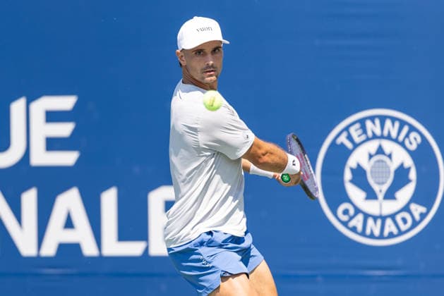 August 4, 2026, Montreal, Quebec, Canada: Marcos Giron from USA backhand in match against Hubert Hurkacz from Poland in first round at Canadian Open at IGA stadium in Montreal, Quebec, Canada on 2026-08-04 Montreal Canada - ZUMAl189 20260804_zsp_l189_028 Copyright: xYannickxLegarex