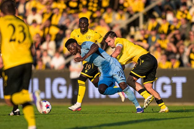260804 Suleiman Camara Sanneh of Slovan Bratislava and Jesper Gustavsson of Mjällby during the Champions League football qualifying match between Mjällby and Slovan Bratislava on August 4, 2026 in Hällevik. Photo: Christoffer Borg Mattisson BILDBYRAN COP 261 CB0545 fotboll football soccer fotball uefa champions league champions league mjällby slovan bratislava bbeng *** August 4, 2026: Suleiman Camara Sanneh of Slovan Bratislava and Jesper Gustavsson of Mjällby during the Champions League soccer qualifying match between Mjällby and Slovan Bratislava on August 4, 2026 in Hällevik Photo Christoffer Borg Mattisson BILDBYRAN COP 261 CB0545 soccer football fotball UEFA Champions League Champions League Mjällby Slovan Bratislava bbeng  Copyright: CHRISTOFFERxBORGxMATTISSON BB260804CB112