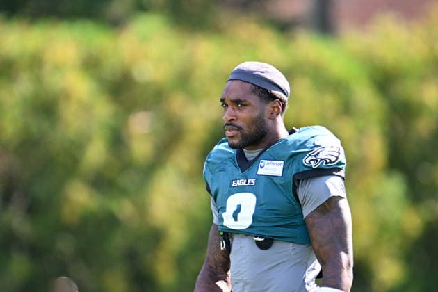 PHILADELPHIA, PA - AUGUST 04: Philadelphia Eagles running back Tank Bigsby 8 is shown during the Philadelphia Eagles training camp on August 4th, 2026 at Jefferson Health Training Center in Philadelphia, PA. (Photo by Terence Lewis Icon Sportswire) NFL, American Football Herren, USA AUG 04 Eagles Training Camp EDITORIAL USE ONLY Icon260804008