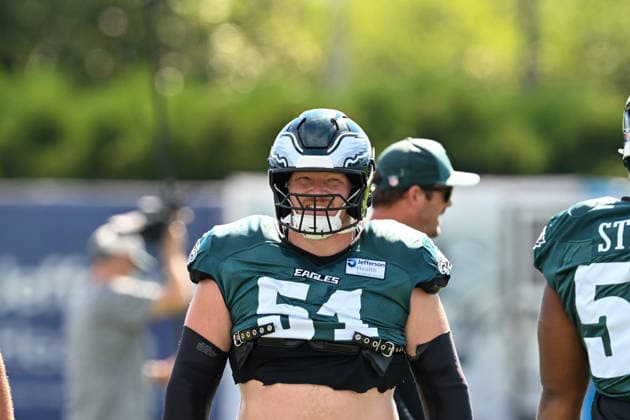 PHILADELPHIA, PA - AUGUST 04: Philadelphia Eagles center Cam Jurgens 51 reacts during the Philadelphia Eagles training camp on August 4th, 2026 at Jefferson Health Training Center in Philadelphia, PA. (Photo by Terence Lewis Icon Sportswire) NFL, American Football Herren, USA AUG 04 Eagles Training Camp EDITORIAL USE ONLY Icon260804029