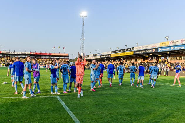 260804 Players of Slovan Bratislava celebrates after the Champions League football qualifying match between Mjällby and Slovan Bratislava on August 4, 2026 in Hällevik. Photo: Christoffer Borg Mattisson BILDBYRAN COP 261 CB0545 fotboll football soccer fotball uefa champions league champions league mjällby slovan bratislava bbeng jubel *** August 4, 2026: Players from Slovan Bratislava celebrate after the Champions League soccer qualifying match between Mjällby and Slovan Bratislava on August 4, 2026 in Hällevik. Photo by Christoffer Borg Mattisson, BILDBYRAN COP 261 CB0545 soccer football UEFA Champions League Mjällby Slovan Bratislava BBENG celebration  Copyright: CHRISTOFFERxBORGxMATTISSON BB260804CB129