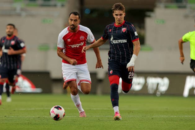 Crvena Zvezda v Hapoel Beer Sheva, UEFA Champions League third qualifying round, first leg, Season 2026 2027 Szombathely, Hungary. 4th August, 2026. Crvena Zvezda s Vasilije Kostov during the UEFA Champions League third qualifying round, first leg football match between Crvena Zvezda (Red Star) and Hapoel Be er Sheva at the Haladas Stadium on August 4, 2026 in Szombathely, Hungary. Szombathely Hungary Copyright: xPedjaxMilosavljevicx x