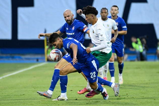 Croatia, Zagreb, 040826. Maksimir Stadium. Football match of the third round of UEFA Champions League qualification, GNK Dinamo - FK Kauno Zalgiris. In the photo: Matteo Perez Vinlof, Josip Misic, Amine Benchaib. Photo: Goran Mehkek CROPIX Zagreb Croatia Copyright: xxGoranxMehkekx gm_dinamo_kauno27-040826