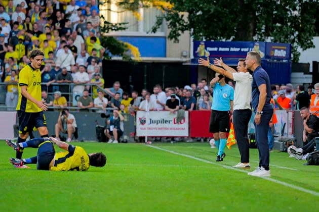 UEFA Champions leauge kvalik 2026 2027 : Union Saint-Gilloise - Bodo Glimt Oostende, Belgia 20260804. Bodo Glimts trener Kjetil Knutsen i UEFA Champions leauge kvalifisering i fotball mellom Union Saint-Gilloise og Bodo Glimt pa Stade Joseph Marien. Foto: Luis Miguel Caceres NTB Oostende Belgia EDITORIAL USE ONLY. RESTRICTED USE FOR BETTING COMPANIES Ref:_SPOJekd044Mgek.jpg *** UEFA Champions League Qualifiers 2026–2027: Union Saint-Gilloise, Bodo Glimt, Oostende, Belgium, August 4, 2026: Bodo Glimt coach Kjetil Knutsen during the UEFA Champions League soccer qualifier between Union Saint-Gilloise and Bodo Glimt at Stade Joseph Marien. Photo by Luis Miguel Caceres, NTB, Oostende, Belgium. EDITORIAL USE ONLY. RESTRICTED USE FOR BETTING COMPANIES  Copyright: xLuisxMiguelxCaceresx xNTBx
