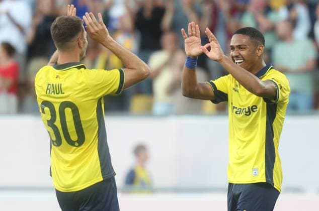 Union s Raul Florucz celebrates after scoring during a soccer game between Belgian Royale Union Saint-Gilloise and Norwegian Bodo Glimt, Tuesday 04 August 2026 in Oostende, in the first leg of the third qualifying round for the UEFA Champions League. VIRGINIExLEFOUR  x182754217x