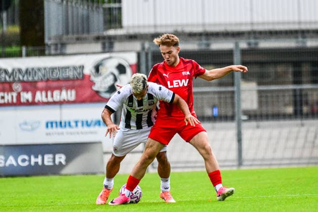 04.08.2026, GER, Fußball, Herren,Toto-Pokal Bayern, Saison 2026 2027, FC Memmingen vs FC Ingolstadt 04 Sejdo Durakov (Ingolstadt, 11), Luka Petrovic (Memmingen, 17) Memmingen e-con ArenaPark Bayern Deutschland *** August 4, 2026, GER, Soccer, Men s, Bavarian Toto Cup, 2026–2027 Season, FC Memmingen vs. FC Ingolstadt 04 Sejdo Durakov Ingolstadt, 11, Luka Petrovic Memmingen, 17 Memmingen at ArenaPark Bavaria, Germany Copyright: xNordphotox xHafnerx