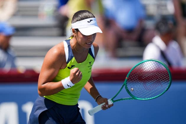 WTA, Tennis Damen Masters 1000 National Bank Open Toronto 2026 - Round of 64 - Day 4 JÃ ssica Bouzas Maneiro of Spain celebrates after a point during the Women™s Singles round of 64 match against Elina Svitolina of Ukraine on day 4 of the WTA Masters 1000 National Bank Open at Sobeys Stadium on August 4, 2026, in Toronto, Canada. (Photo by Leonardo Ramirez Eyepix Group) Copyright: xLeonardoxRamirezx xEyepixxGroupx LR_04082026_07962