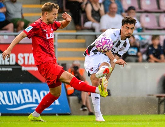 04.08.2026, GER, Fußball, Herren,Toto-Pokal Bayern, Saison 2026 2027, FC Memmingen vs FC Ingolstadt 04 Max Zeller (Memmingen, 2), Davide-Danilo Sekulovic (Ingolstadt, 33) Memmingen e-con ArenaPark Bayern Deutschland *** August 4, 2026, GER, Soccer, Men s, Bavarian Toto Cup, 2026–2027 Season, FC Memmingen vs. FC Ingolstadt 04 Max Zeller Memmingen, 2; Davide Danilo Sekulovic Ingolstadt, 33; Memmingen and ArenaPark Bavaria, Germany Copyright: xNordphotox xHafnerx