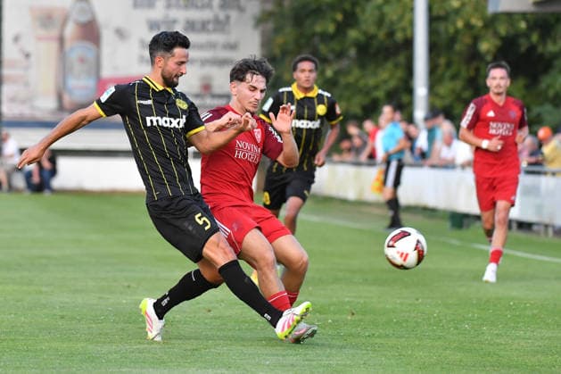 04.08.2026 - Fussball - Saison 2026 2027 - BFV - Toto-Pokal : TSV Kornburg - SpVgg Bayreuth - OGo - xogox - Edwin Schwarz (5, SpVgg Bayreuth ) Niklas Held (13, TSV Kornburg ) *** August 4, 2026 Soccer Season 2026–2027 BFV Toto Cup TSV Kornburg vs. SpVgg Bayreuth OGo xogox Edwin Schwarz 5, SpVgg Bayreuth Niklas Held 13, TSV Kornburg