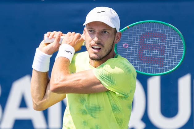 August 4, 2026, Montreal, Quebec, Canada: PABLO CARRENO BUSTA from Spain backhand in match against Valentin Royer from France in first round at Canadian Open at IGA stadium in Montreal, Quebec, Canada on 2026-08-04 Montreal Canada - ZUMAl189 20260804_zsp_l189_052 Copyright: xYannickxLegarex