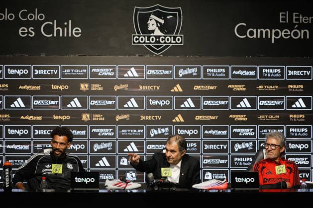 Futbol, Presentacion oficial de Vozinha El nuevo portero de Colo Colo Josimar Jose Evora Dias, mas conocido como Vozinha es presentado oficialmente para unirse al plantel este segundo semestre 04 08 2026 Diego Martin Photosport Football, Presentation of Vozinha The new goalkeeper of Colo Colo Josimar Jose Evora Dias, alias Vozinha, is presented officially 04 08 2026 Diego Martin Photosport Presentacion de Vozinha en Colo Colo 
