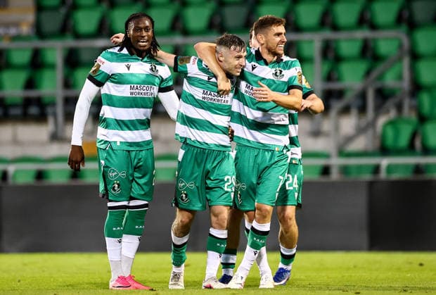UEFA Europa League Third Qualifying Round First Leg, Tallaght Stadium, Dublin 4 8 2026 Shamrock Rovers vs KF Egnatia Shamrock Rovers Olunatunnmise Sobowale, Jack Byrne and Dylan Watts celebrates after Graham Burke scores his sides third goal Olunatunnmise Sobowale, Jack Byrne and Dylan Watts celebrates after Graham Burke scores his sides third goal 4 8 2026  Copyright: xx JR1W8468