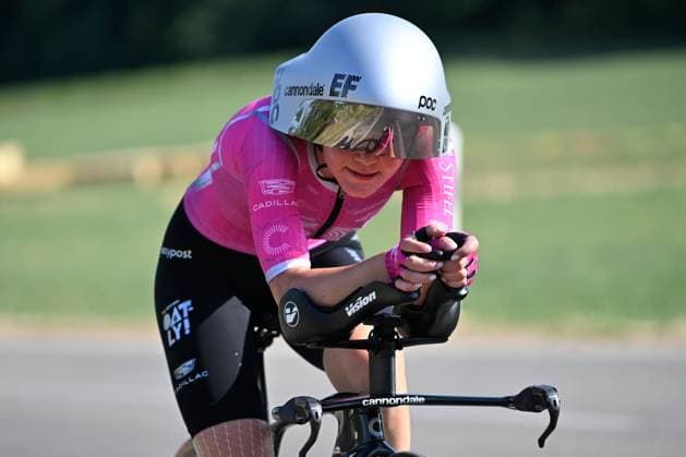 04.08.2026 --- Lacets de Marsannay, Frankreich --- Radsport --- Tour De France Femmes --- 4. Etappe Einzelzeitfahren von Gevrey-Chambertin nach Dijon --- --- Noemi Ruegg (Education First) Tour De France Femmes stage 4 *** August 4, 2026, Lacets de Marsannay, France, Cycling, Tour de France Femmes, Stage 4, Individual Time Trial from Gevrey-Chambertin to Dijon, Noemi Ruegg, Education First, Tour de France Femmes, Stage 4
