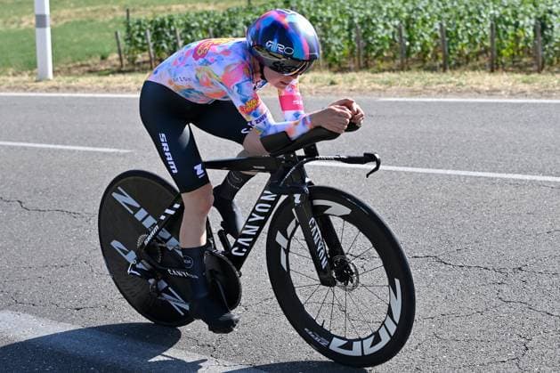 04.08.2026 --- Lacets de Marsannay, Frankreich --- Radsport --- Tour De France Femmes --- 4. Etappe Einzelzeitfahren von Gevrey-Chambertin nach Dijon --- --- Antonia Niedermaier (Canyon SRAM) Tour De France Femmes stage 4 *** August 4, 2026, Lacets de Marsannay, France, Cycling, Tour de France Femmes, Stage 4, Individual Time Trial from Gevrey-Chambertin to Dijon, Antonia Niedermaier, Canyon SRAM, Tour de France Femmes, Stage 4