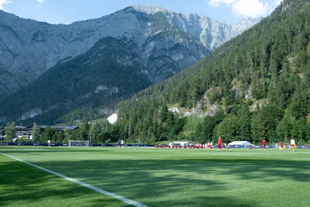 Imposanter Ort fuer ein Trainingslager RB Leipzig, Fussball, Trainingslager Austria, Saison Vorbereitung, Saison 2026 2027, GER, 04.08.2026, Eibner-Pressefoto Andreas Ulmer RB Leipzig, Fussball, Trainingslager Austria, Saison Vorbereitung, Saison 2026 2027, GER, 04.08.2026, *** An Impressive Location for an RB Leipzig Training Camp, Soccer, Training Camp in Austria, Preseason, 2026–2027 Season, GER, August 4, 2026, Eibner Press Photo by Andreas Ulmer RB Leipzig, Soccer, Training Camp in Austria, Preseason, 2026–2027 Season, GER, August 4, 2026, Copyright: xEibner-Pressefoto AndreasxUlmerx EP_AUR