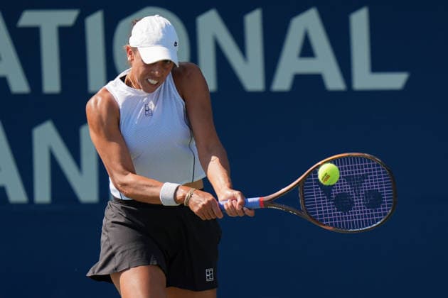 WTA, Tennis Damen Masters 1000 National Bank Open Toronto 2026 - Round of 64 - Day 4 Madison Keys of United States plays a backhand during the Women™s Singles round of 64 match against Antonia RuÅ¾iÄ‡ of Croatia on day 4 of the WTA Masters 1000 National Bank Open at Sobeys Stadium on August 4, 2026, in Toronto, Canada. (Photo by Leonardo Ramirez Eyepix Group) Copyright: xLeonardoxRamirezx xEyepixxGroupx LR_04082026_08114