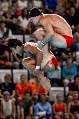 Anton Knoll of Austria, Dariush Lotfi of Austria compete in the Diving Men s 10m Platform Final during the European Aquatics Championships at the Olympic Aquatic Center in Paris (France), August 4, 2026. Andrea Staccioli