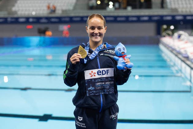 Women 3m springboard diving final European Aquatics Championships - Saint-Denis Italy s diver Chiara Pellacani poses with her gold medal after she competes in the women’s 3m springboard diving final event during the LEN European Aquatics Championships, at the Olympic Aquatics Centre in Saint-Denis, northeastern suburbs of Paris, on August 4, 2026. Photo by Raphael Lafargue ABACAPRESS.COM Saint-Denis France  Copyright: xLafarguexRaphael ABACAx