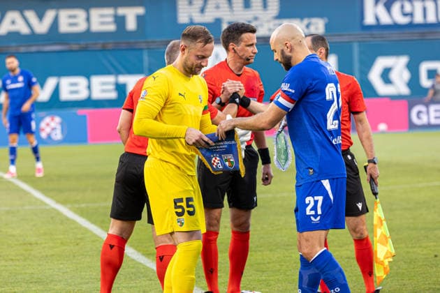 GNK Dinamo vs FK Kauno Žalgiris, UEFA Champions League third qualifying round, first leg, Stadion Maksimir, August 4, Zagreb, Croatia. Captains exchange pennants before the UEFA Champions League third qualifying round first leg match between GNK Dinamo and FK Kauno Žalgiris at Stadion Maksimir in Zagreb, Croatia. Zagreb Zagreb Croatia