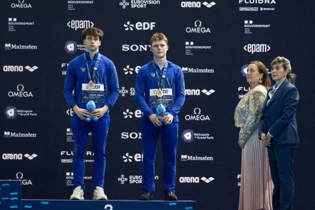 Men 10m platform synchro diving final European Aquatics Championships - Saint-Denis bronze medallists Ukraine s divers Mark Hrytsenko and Oleksii Sereda celebrate on the podium following the men’s 10m platform synchro diving final event during the LEN European Aquatics Championships, at the Olympic Aquatics Centre in Saint-Denis, northeastern suburbs of Paris, on August 4, 2026. Photo by Raphael Lafargue ABACAPRESS.COM Saint-Denis France  Copyright: xLafarguexRaphael ABACAx