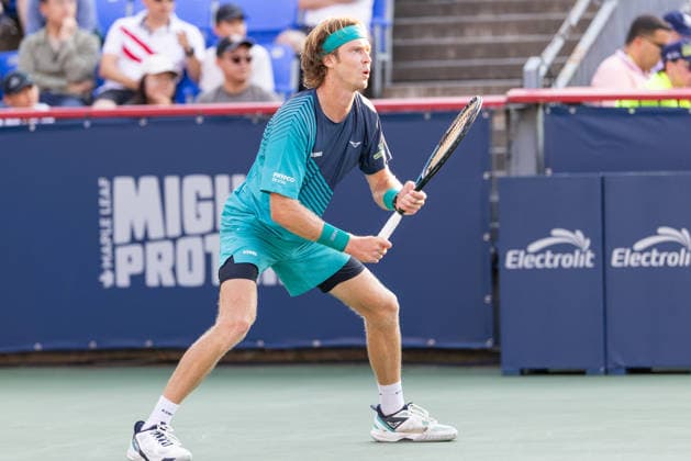 August 4, 2026, Montreal, Quebec, Canada: ANDREY RUBLEV (10) waiting service in match against Juncheng Shang from China in second round at Canadian Open at IGA stadium in Montreal, Quebec, Canada on 2026-08-04 Montreal Canada - ZUMAl189 20260804_zsp_l189_114 Copyright: xYannickxLegarex