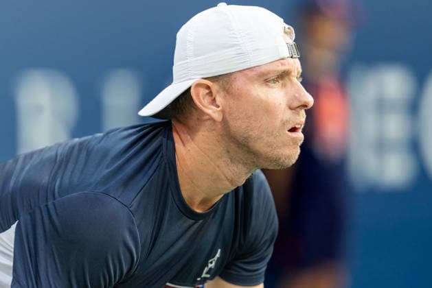 August 4, 2026, Montreal, Quebec, Canada: JAMES DUCKWORTH from Australia waiting service in match against Alex de Minaur (3) from Australia in second round at Canadian Open at IGA stadium in Montreal, Quebec, Canada on 2026-08-04 Montreal Canada - ZUMAl189 20260804_zsp_l189_130 Copyright: xYannickxLegarex