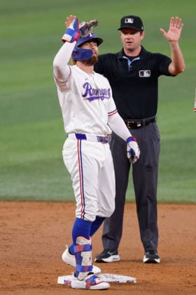 August 4, 2026, Arlington, Texas, USA: Texas Rangers right fielder BRANDON NIMMO (24) hits a double in a baseball game, Tuesday, Aug. 4, 2026, in Arlington, Texas. Arlington USA - ZUMAa325 20260804_zsa_a325_027 Copyright: xDavidxBalleringxIix