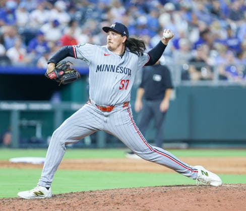 AUG 04, 2026: Minnesota Twins relief pitcher Kody Funderburk (57) throws a pitch against the Kansas City Royals at Kauffman Stadium Kansas City, MO. CSM MLB, Baseball Herren, USA 2026: Twins Vs Royals August 4th  - ZUMAc04_ 20260804_zma_c04_057 Copyright: xRomanxPunox