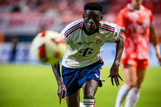 August 4, 2026, Seogwipo, Jeju, South Korea: FC Bayern Munich midfielder BARA SAPOKO NDIAYE (39) chases after the ball in an exhibition match between BundesligaÃ¢â‚¬â ¢s FC Bayern Munich and K League 1Ã¢â‚¬â ¢s Jeju SK FC, during the Audi Football Summit 2026 on Tuesday, Aug. 4, 2026 at the Jeju World Cup Stadium in Seogwipo, South Korea. Seogwipo South Korea - ZUMAh163 20260804_znp_h163_026 Copyright: xJintakxHanx