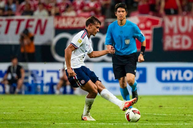 August 4, 2026, Seogwipo, Jeju, South Korea: FC Bayern Munich midfielder JOAO PALHINHA (16) passes the ball in an exhibition match between BundesligaÃ¢â‚¬â ¢s FC Bayern Munich and K League 1Ã¢â‚¬â ¢s Jeju SK FC, during the Audi Football Summit 2026 on Tuesday, Aug. 4, 2026 at the Jeju World Cup Stadium in Seogwipo, South Korea. Seogwipo South Korea - ZUMAh163 20260804_znp_h163_033 Copyright: xJintakxHanx