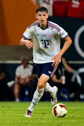 August 4, 2026, Seogwipo, Jeju, South Korea: FC Bayern Munich defender FILIP PAVIC (32) dribbles the ball in an exhibition match between BundesligaÃ¢â‚¬â ¢s FC Bayern Munich and K League 1Ã¢â‚¬â ¢s Jeju SK FC, during the Audi Football Summit 2026 on Tuesday, Aug. 4, 2026 at the Jeju World Cup Stadium in Seogwipo, South Korea. Seogwipo South Korea - ZUMAh163 20260804_znp_h163_037 Copyright: xJintakxHanx