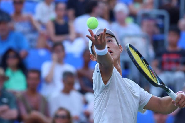 ATP, Tennis Herren Masters 1000 National Bank Open Montreal 2026 - Round of 64 - Day 4 Shang Juncheng of China serves during the Men™s Singles round of 64 match against Andrey Rublev of Russia on day 4 of the ATP Masters1000 National Bank Open at IGA Stadium. on August 4, 2026, in Montreal, Canada. (Photo by Horacio Zamora Eyepix Group) Copyright: xHoracioxZamorax xEyepixxGroupx HZ_04082026_193889