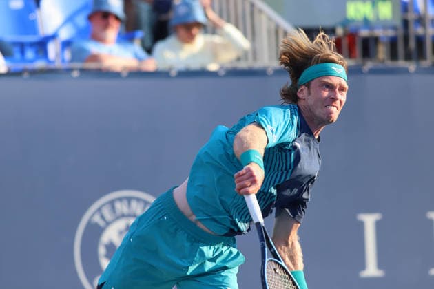 ATP, Tennis Herren Masters 1000 National Bank Open Montreal 2026 - Round of 64 - Day 4 Andrey Rublev of Russia serves during the Men™s Singles round of 64 match against Shang Juncheng of China on day 4 of the ATP Masters1000 National Bank Open at IGA Stadium. on August 4, 2026, in Montreal, Canada. (Photo by Horacio Zamora Eyepix Group) Copyright: xHoracioxZamorax xEyepixxGroupx HZ_04082026_193911