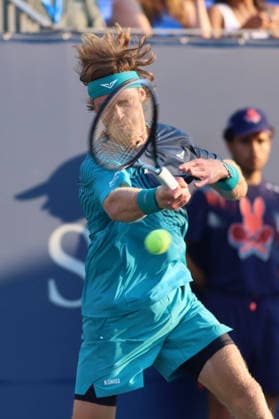 ATP, Tennis Herren Masters 1000 National Bank Open Montreal 2026 - Round of 64 - Day 4 Andrey Rublev of Russia plays a forehand during the Men™s Singles round of 64 match against Shang Juncheng of China on day 4 of the ATP Masters1000 National Bank Open at IGA Stadium. on August 4, 2026, in Montreal, Canada. (Photo by Horacio Zamora Eyepix Group) Copyright: xHoracioxZamorax xEyepixxGroupx HZ_04082026_193873