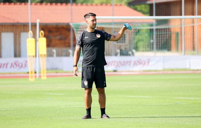 05.08.2026, Deutschland, Grassau, Fußball Bundesliga, Saison 2026 2027, Trainingslager VfB Stuttgart, Co-Trainer Malik Fathi *** August 5, 2026, Germany, Grassau, Bundesliga, 2026–2027 season, VfB Stuttgart training camp, Assistant Coach Malik Fathi